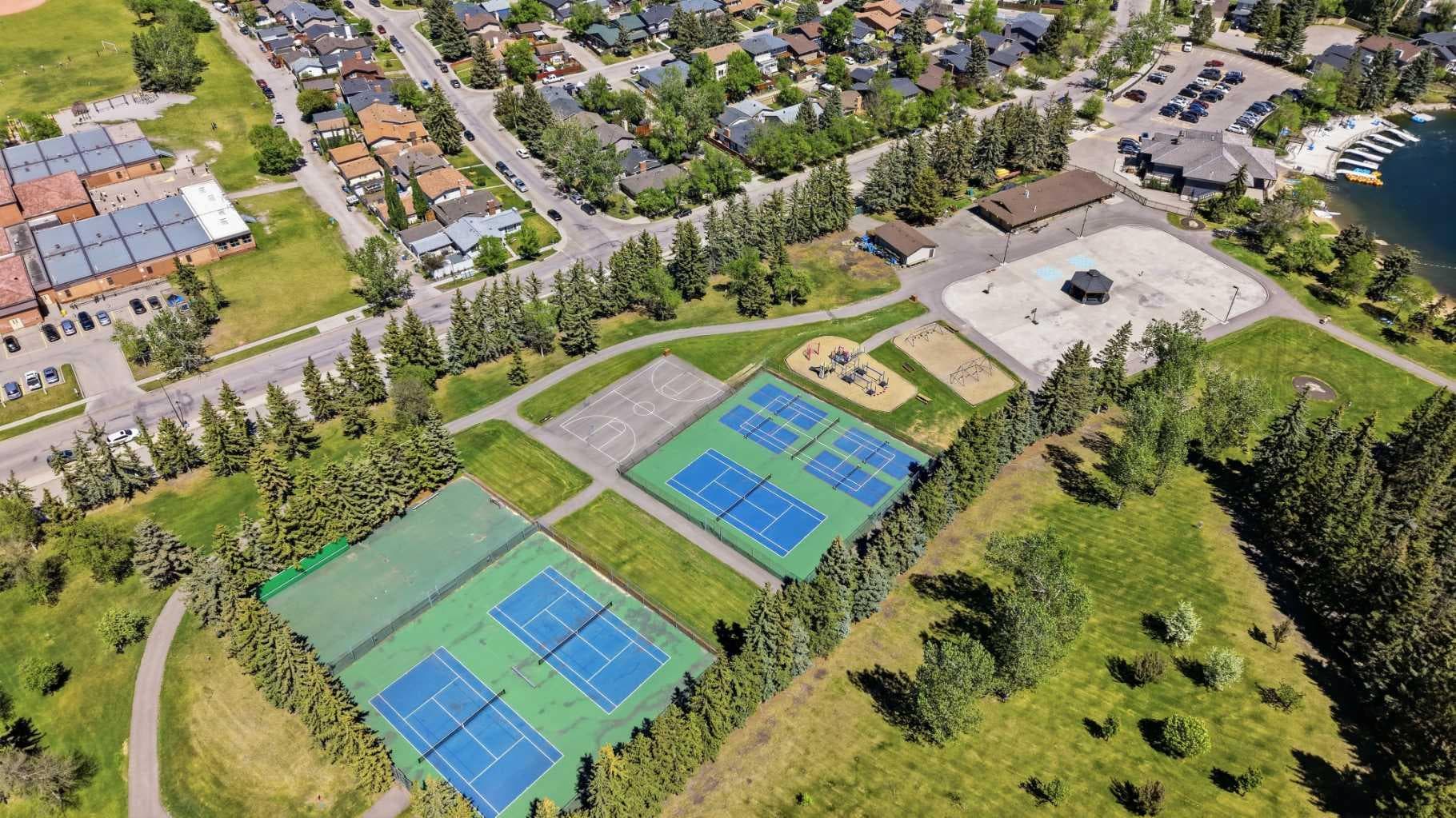 121 Sunbank Way SE