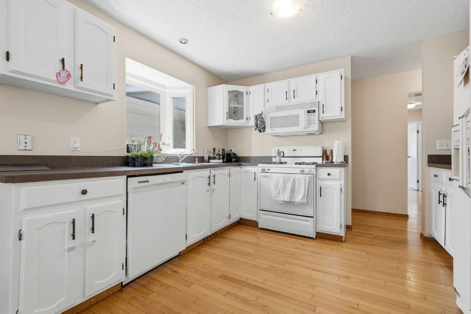 121 Sunbank Way SE
