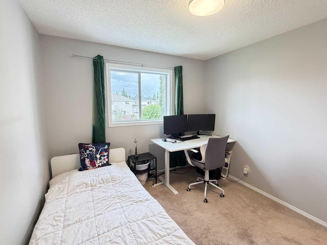52 Citadel Meadow Court NW