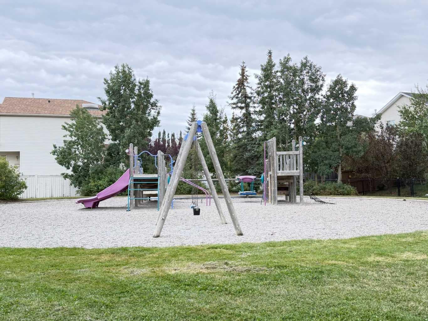52 Citadel Meadow Court NW