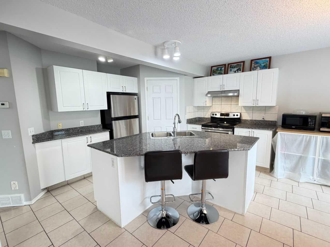 52 Citadel Meadow Court NW