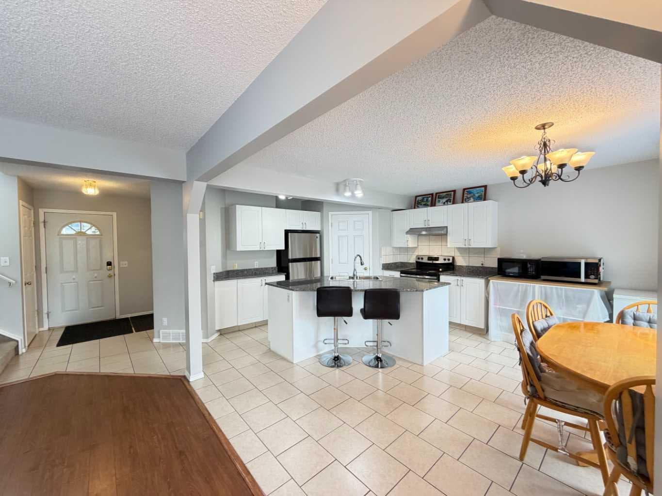 52 Citadel Meadow Court NW