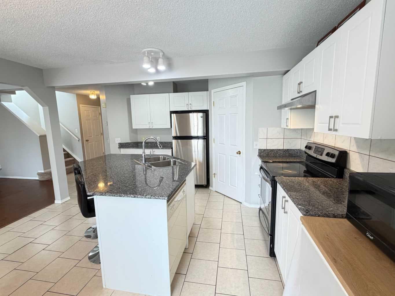 52 Citadel Meadow Court NW