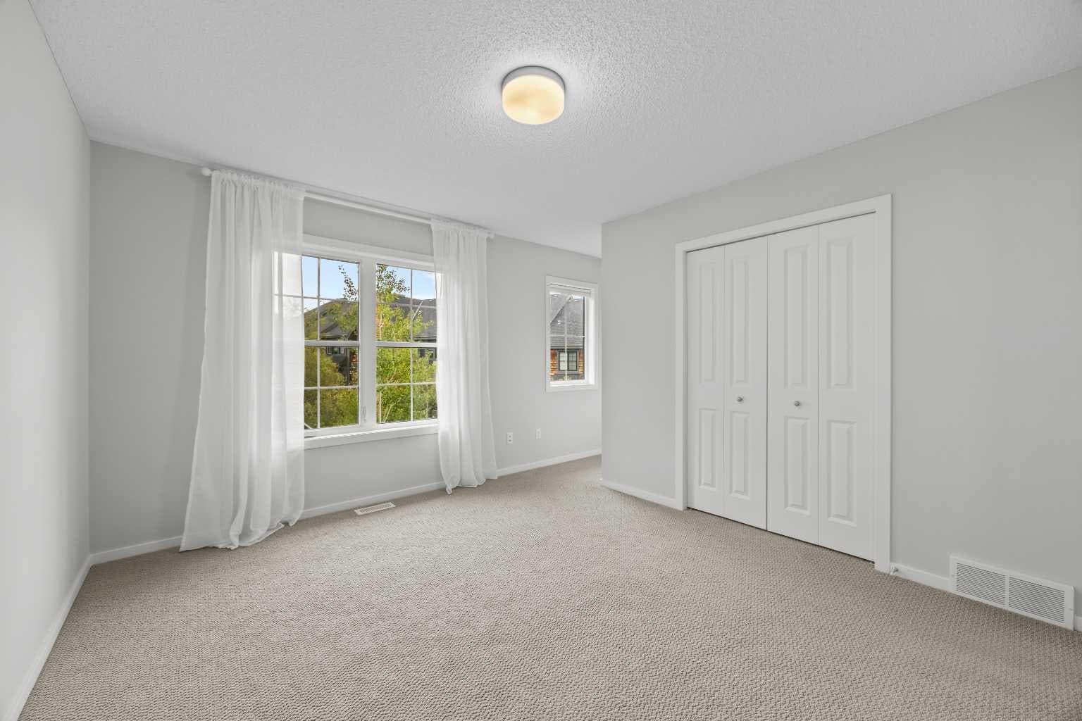 505 Ascot Circle SW