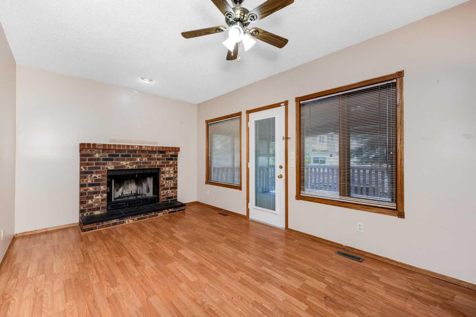 156 DEL RAY Road NE