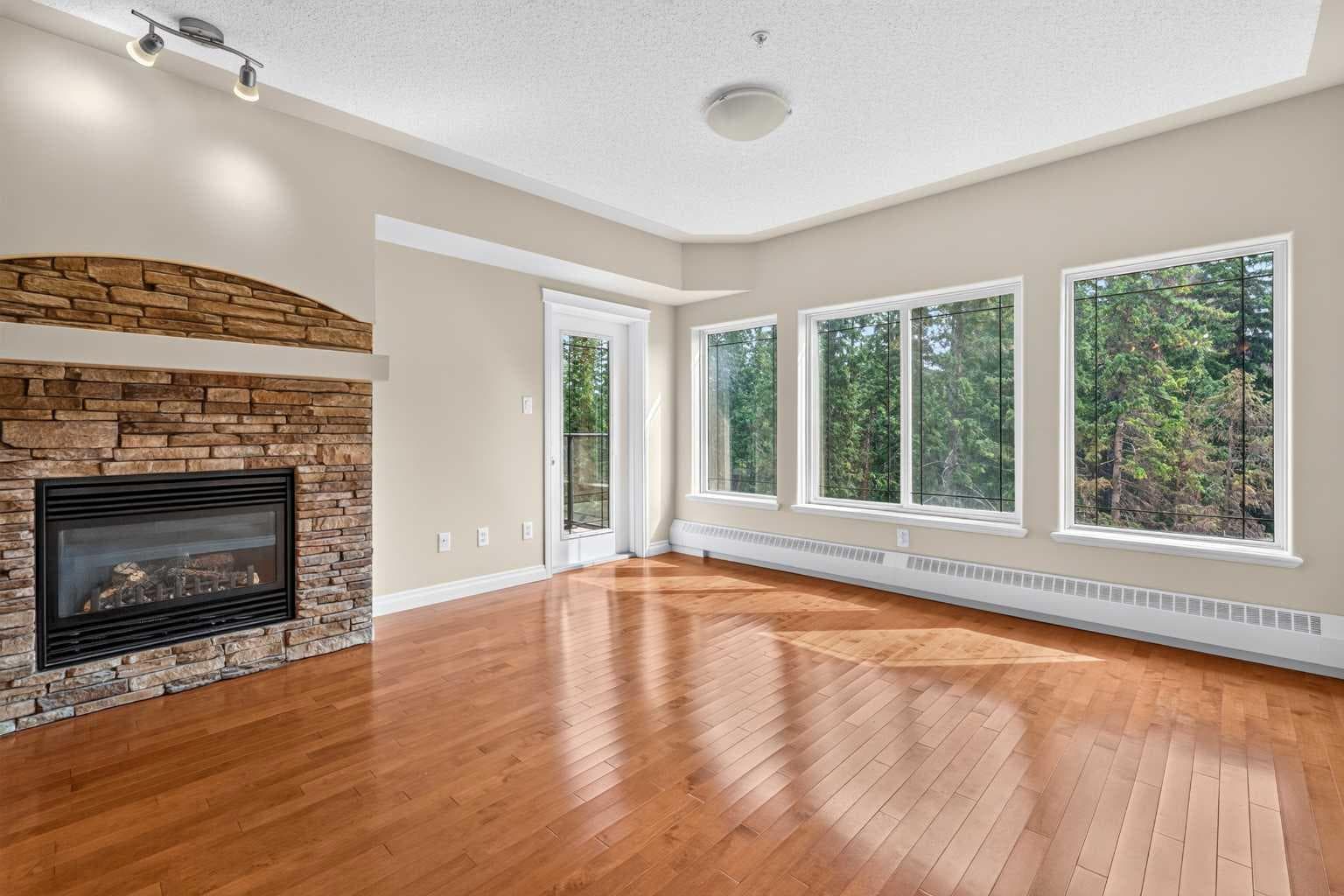 305, 30 Discovery Ridge Close SW