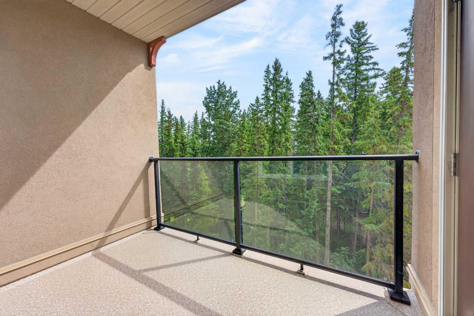 305, 30 Discovery Ridge Close SW