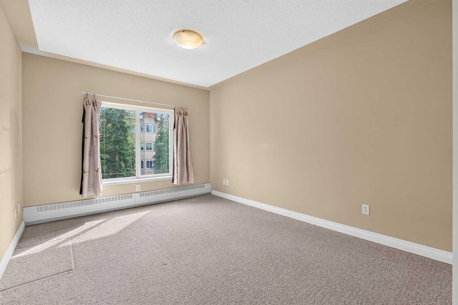 305, 30 Discovery Ridge Close SW