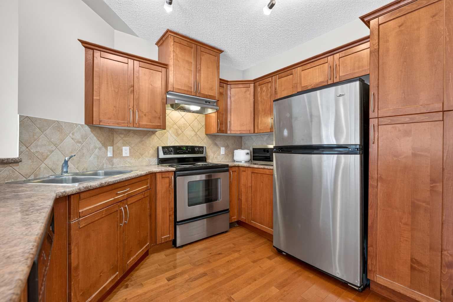 305, 30 Discovery Ridge Close SW