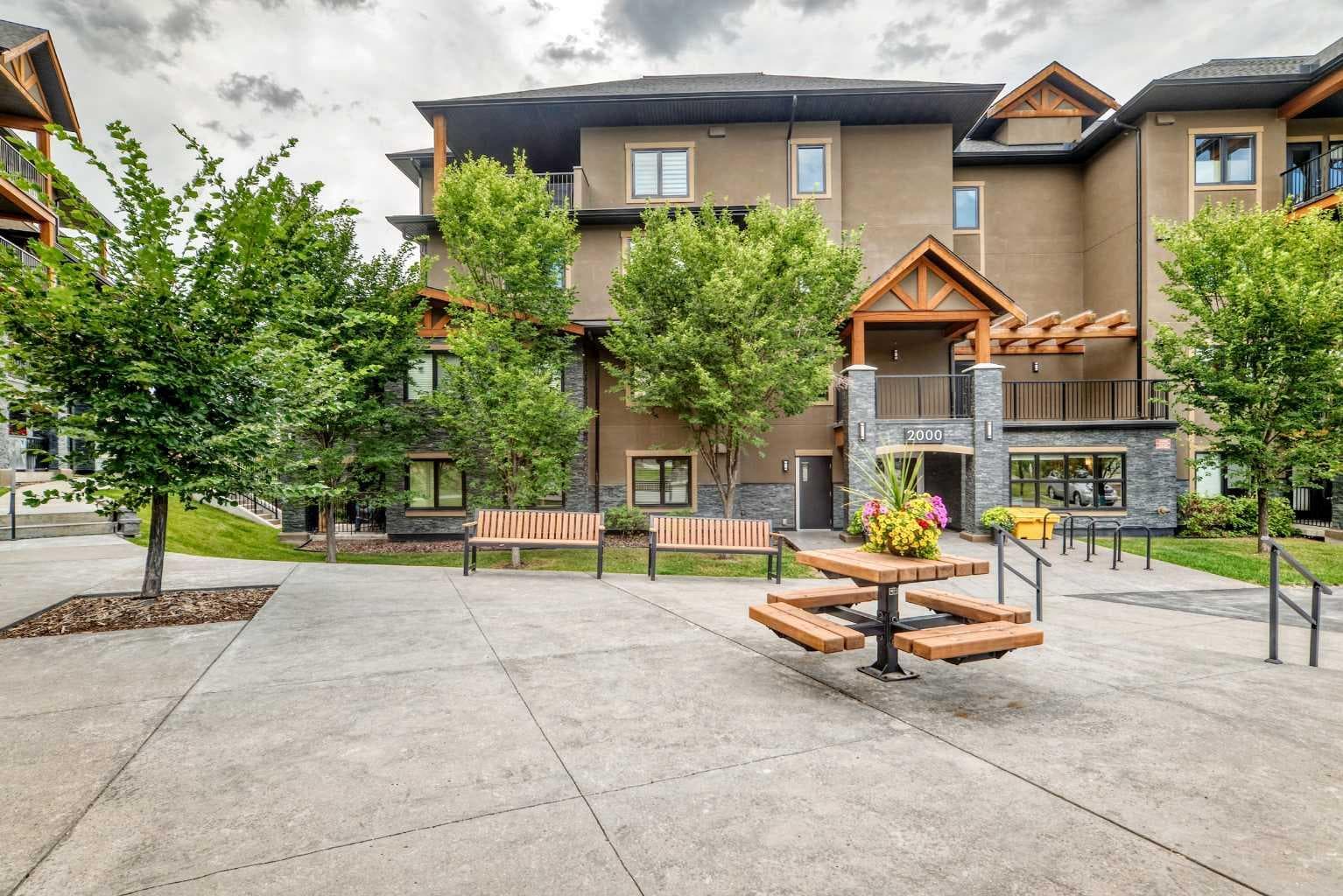3305, 450 Kincora Glen Road NW