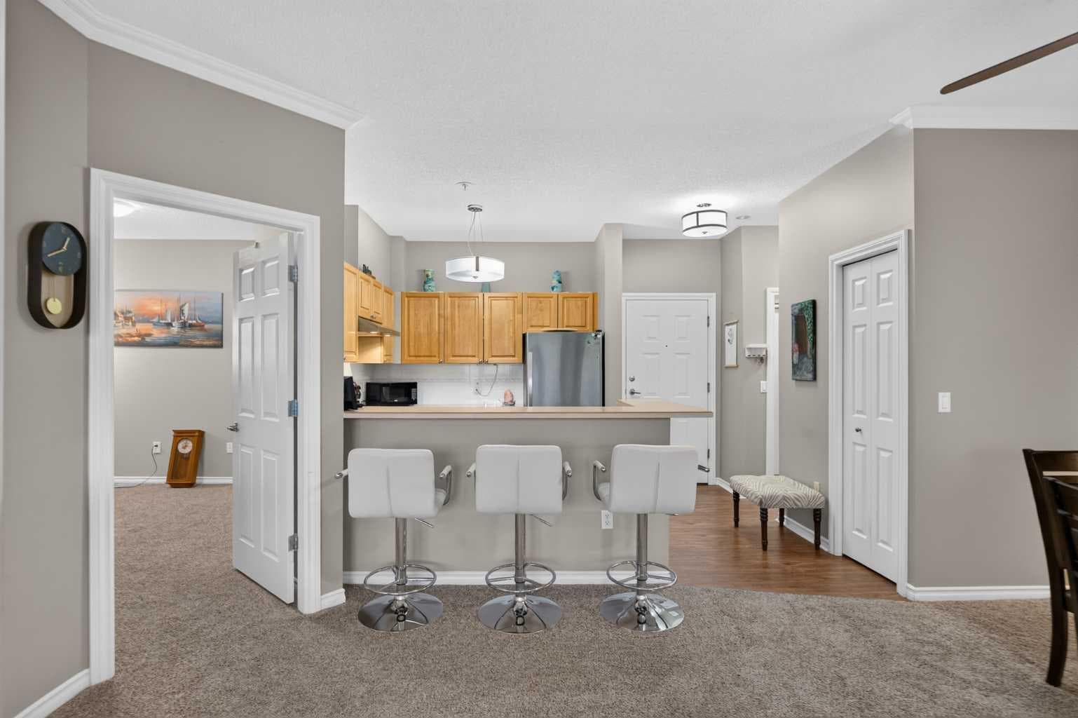 1314, 1010 Arbour Lake Road NW