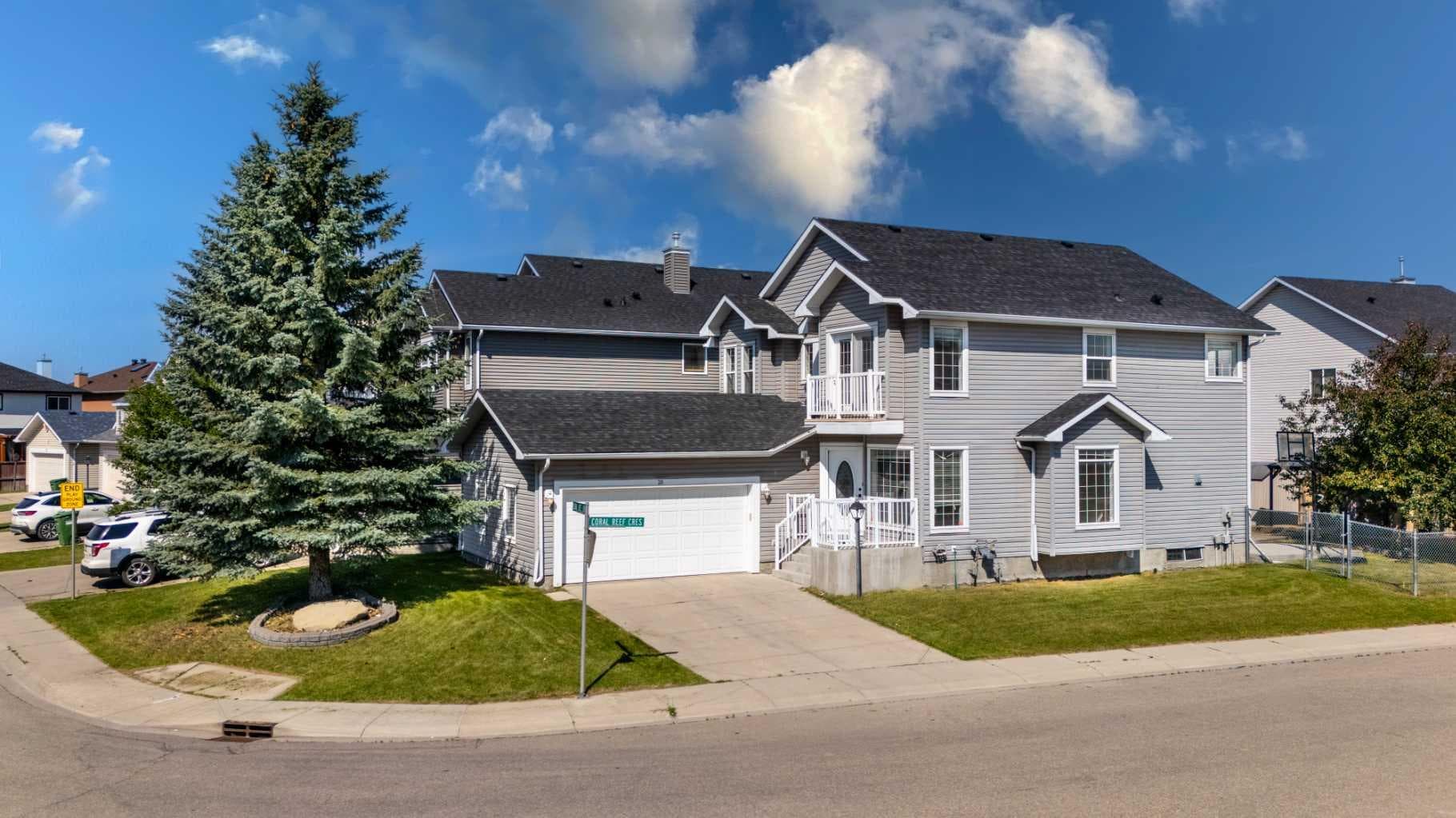 28 Coral Reef Link NE