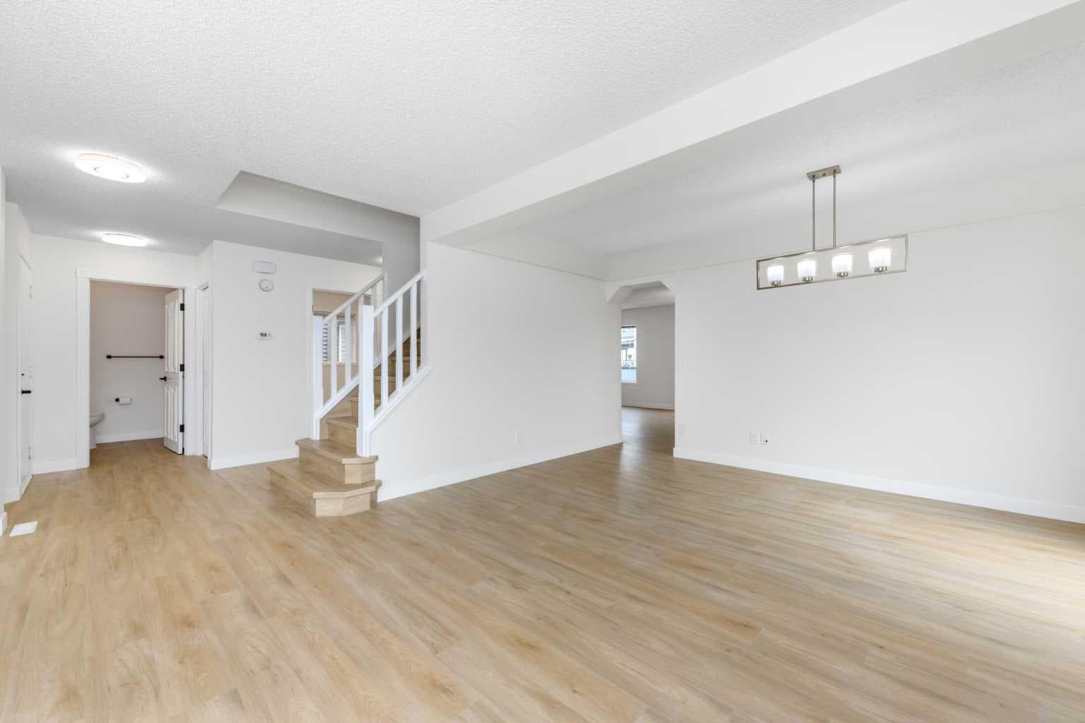 28 Coral Reef Link NE