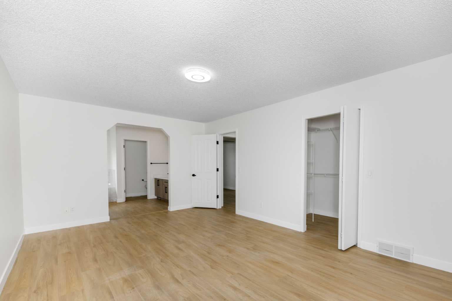 28 Coral Reef Link NE