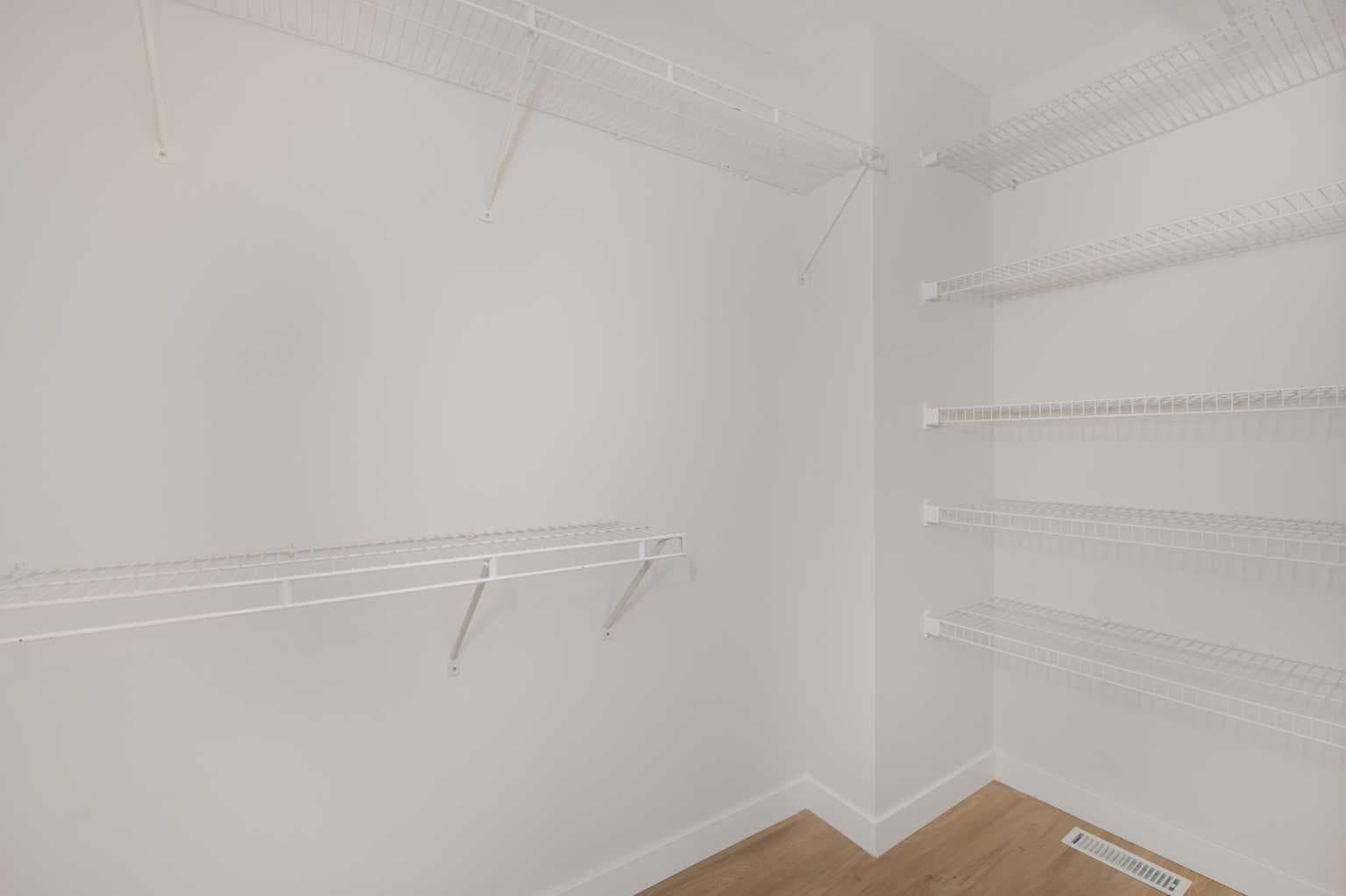 28 Coral Reef Link NE