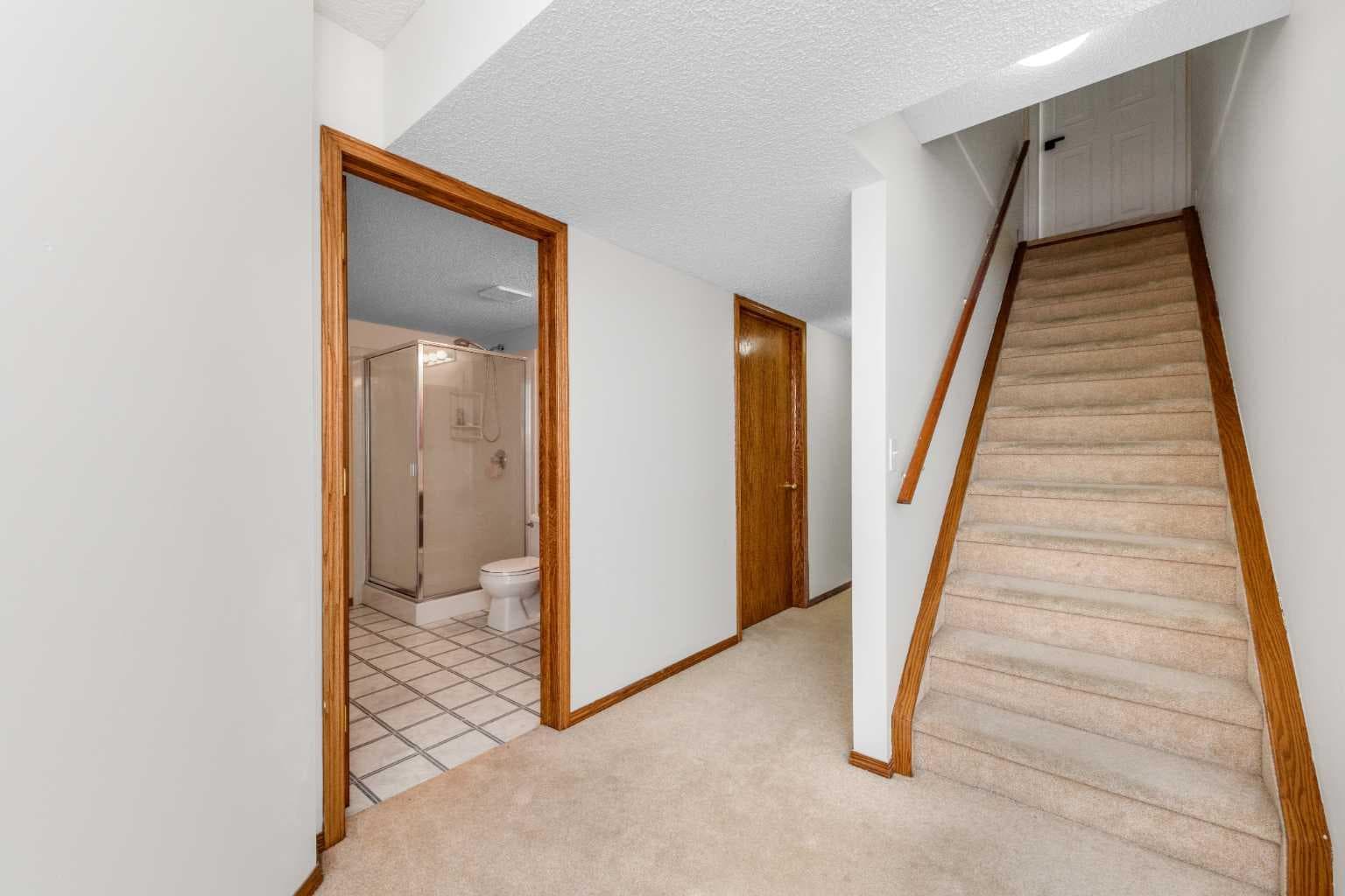 28 Coral Reef Link NE