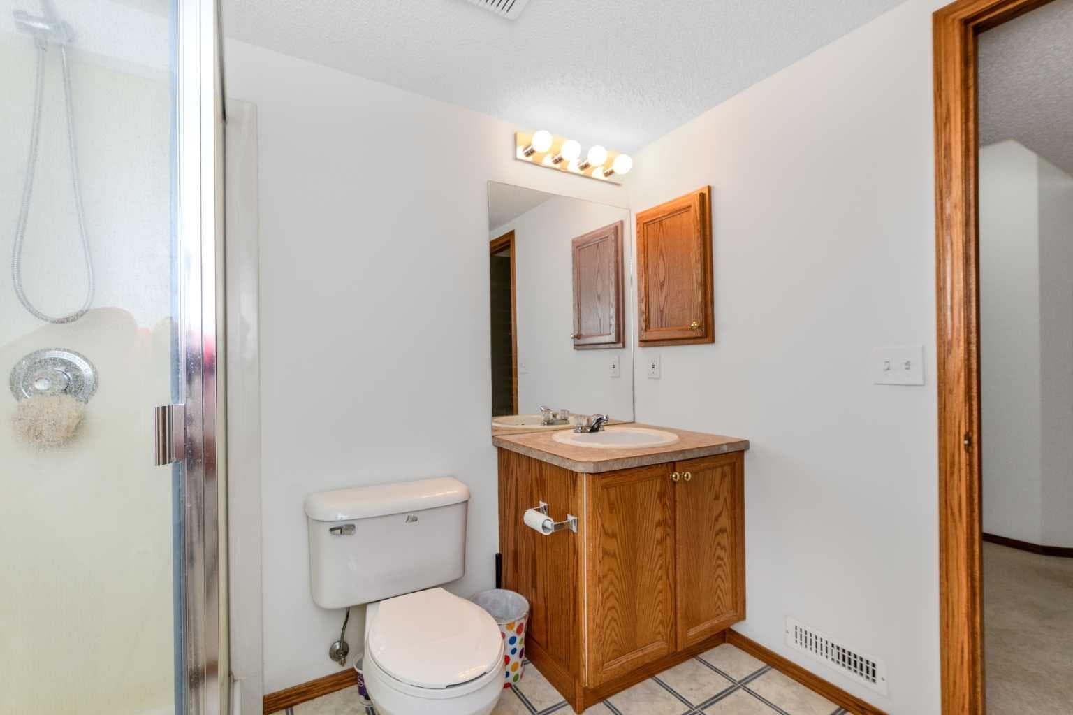 28 Coral Reef Link NE