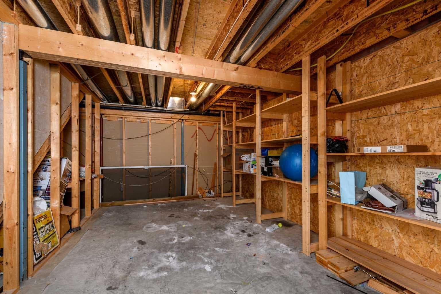 28 Coral Reef Link NE