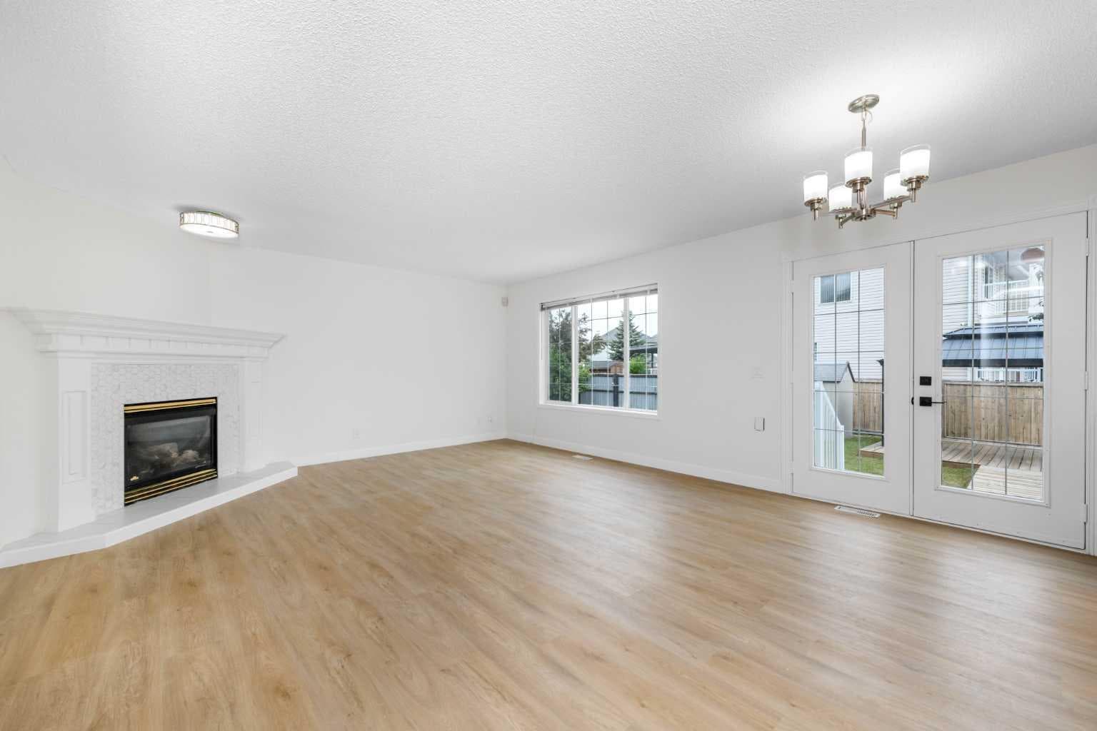28 Coral Reef Link NE