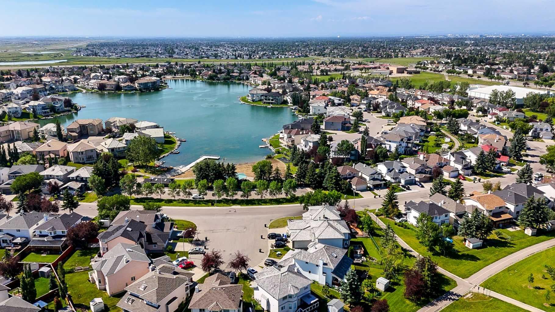 28 Coral Reef Link NE