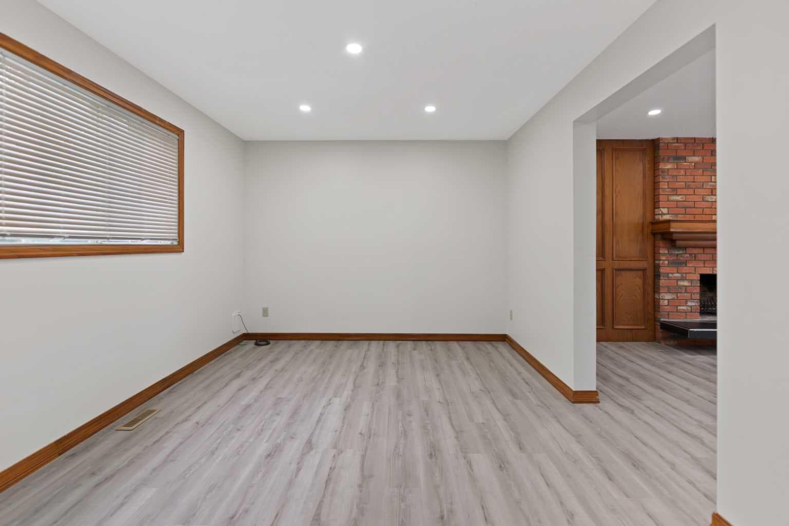 51 castlebury Way NE