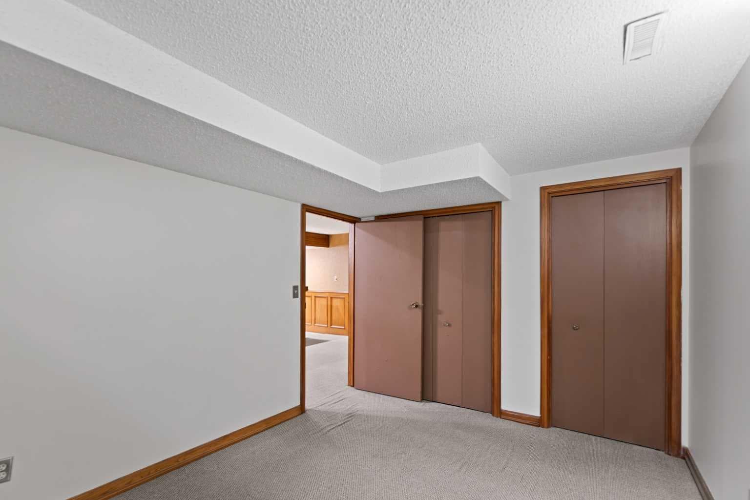 51 castlebury Way NE