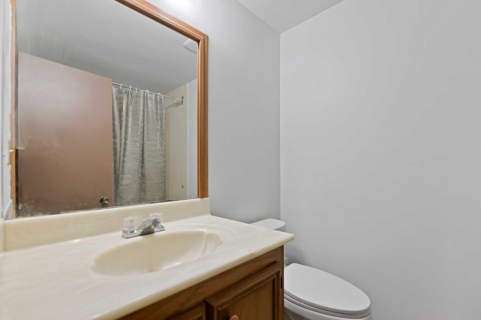 51 castlebury Way NE