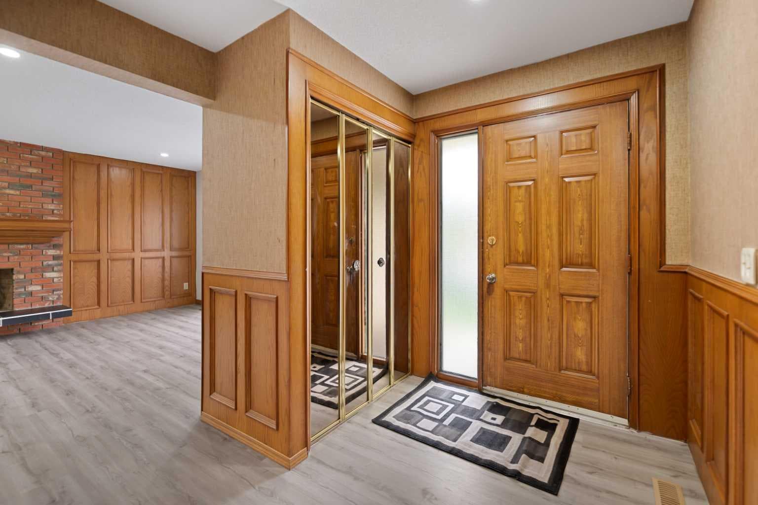 51 castlebury Way NE