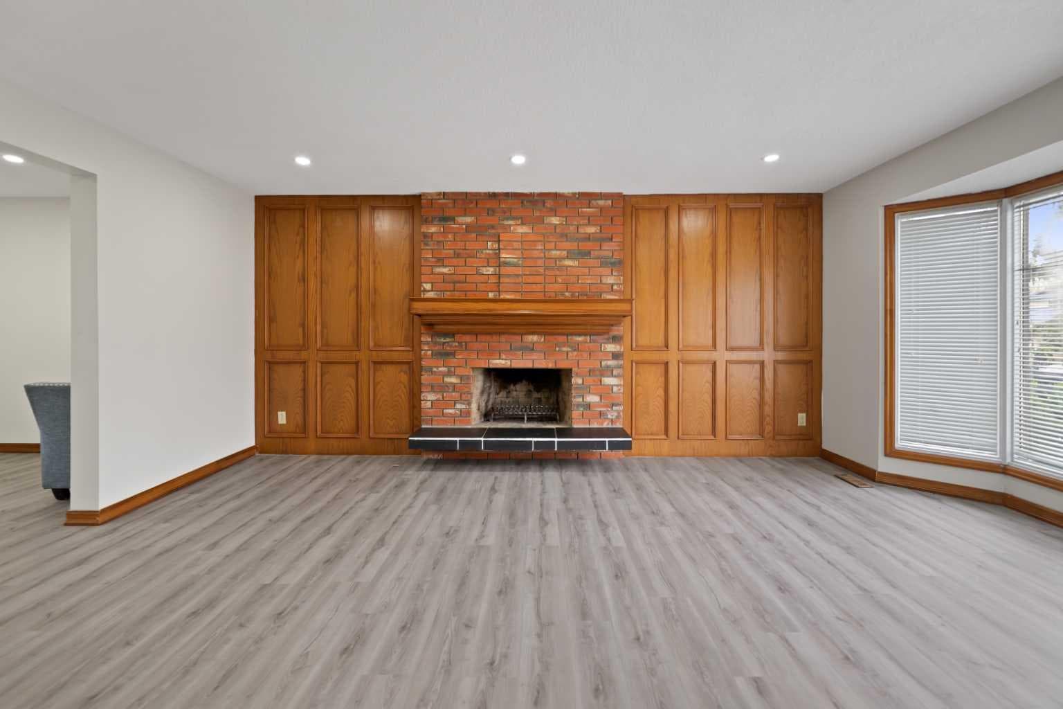 51 castlebury Way NE