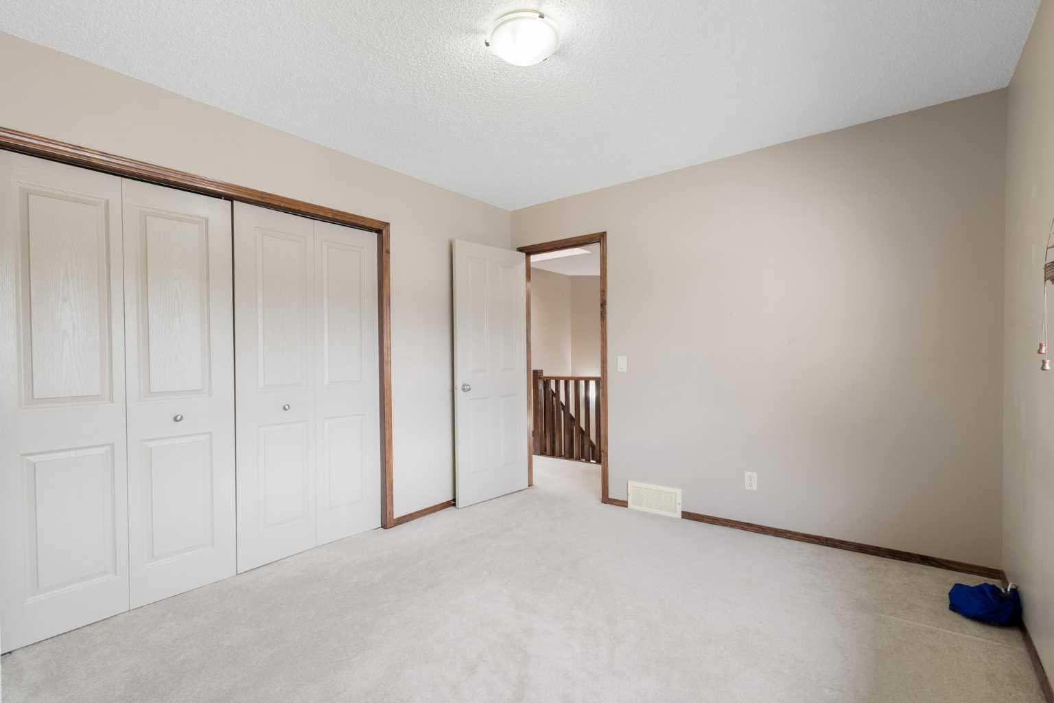 105 cortina Bay SW