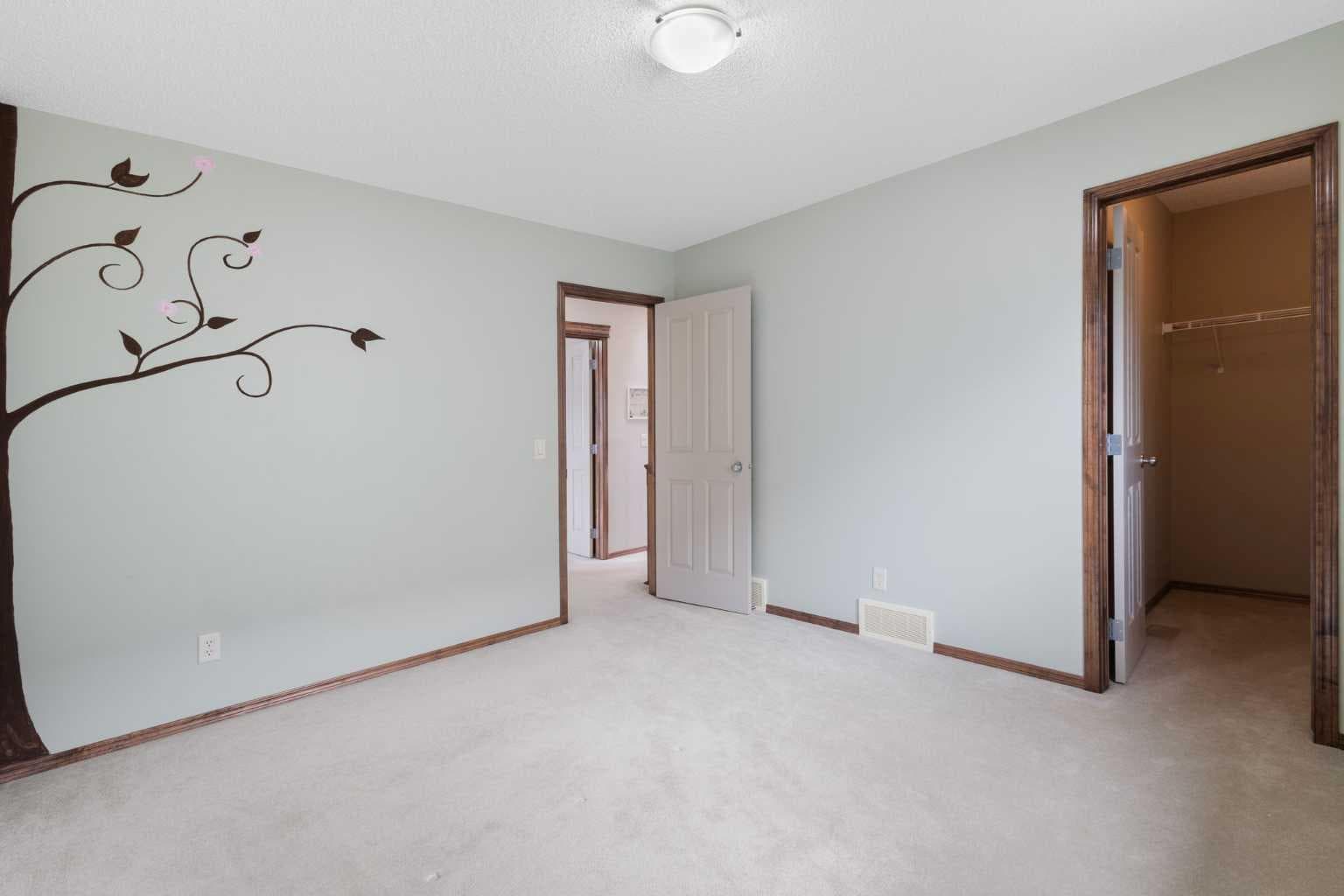 105 cortina Bay SW