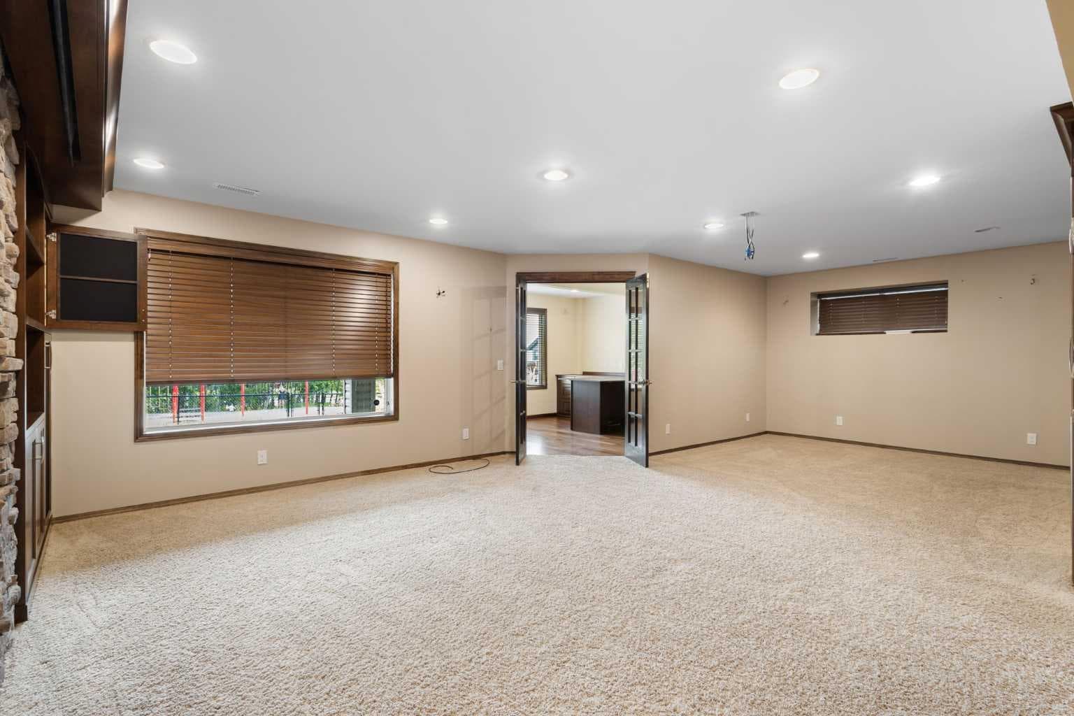 105 cortina Bay SW
