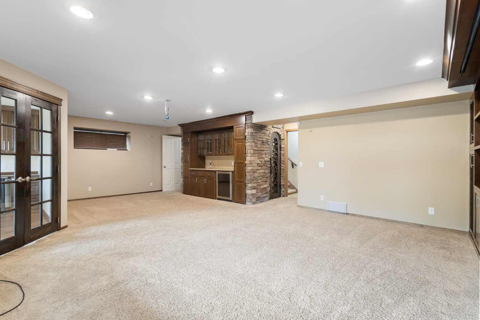 105 cortina Bay SW
