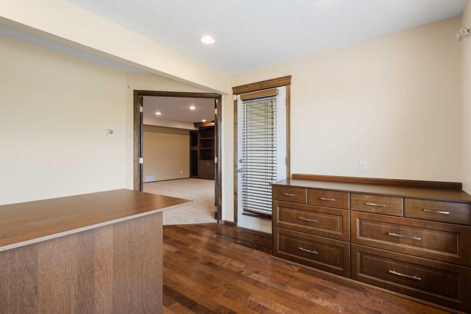 105 cortina Bay SW