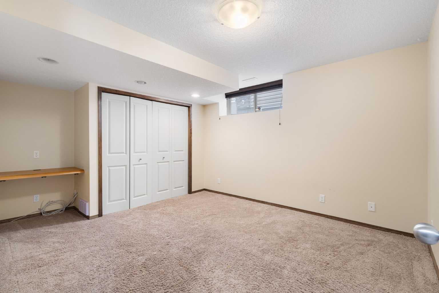 105 cortina Bay SW