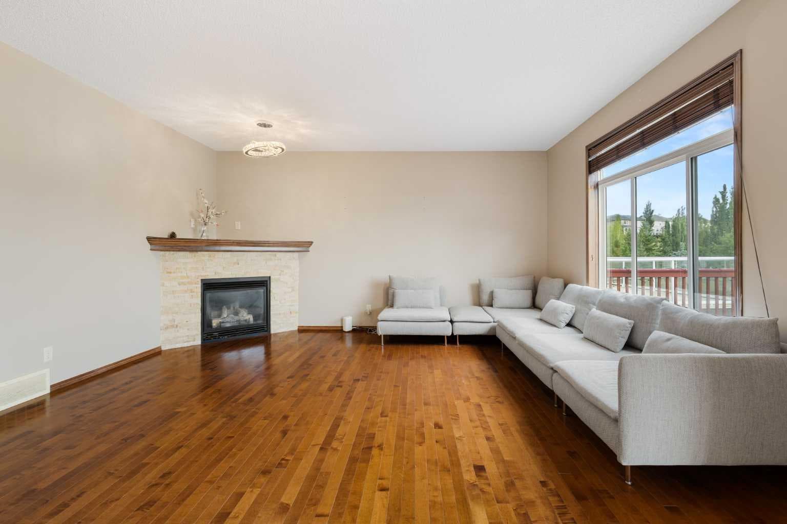 105 cortina Bay SW