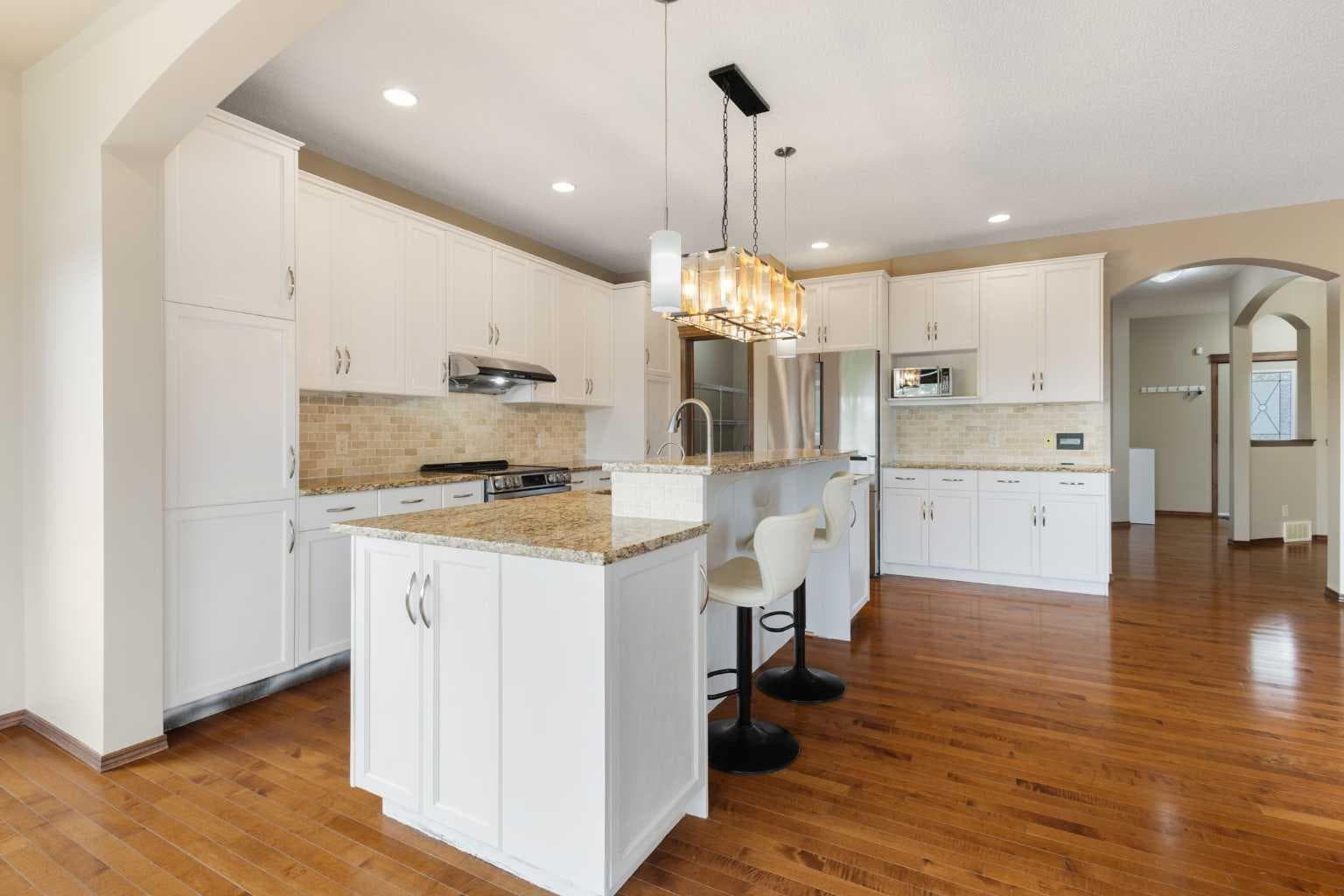 105 cortina Bay SW