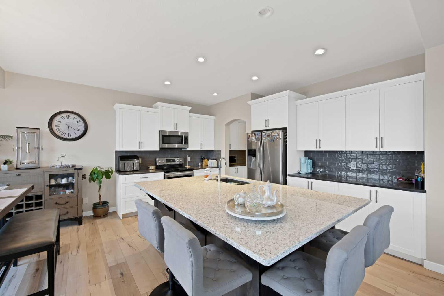 185 Bayside Loop SW