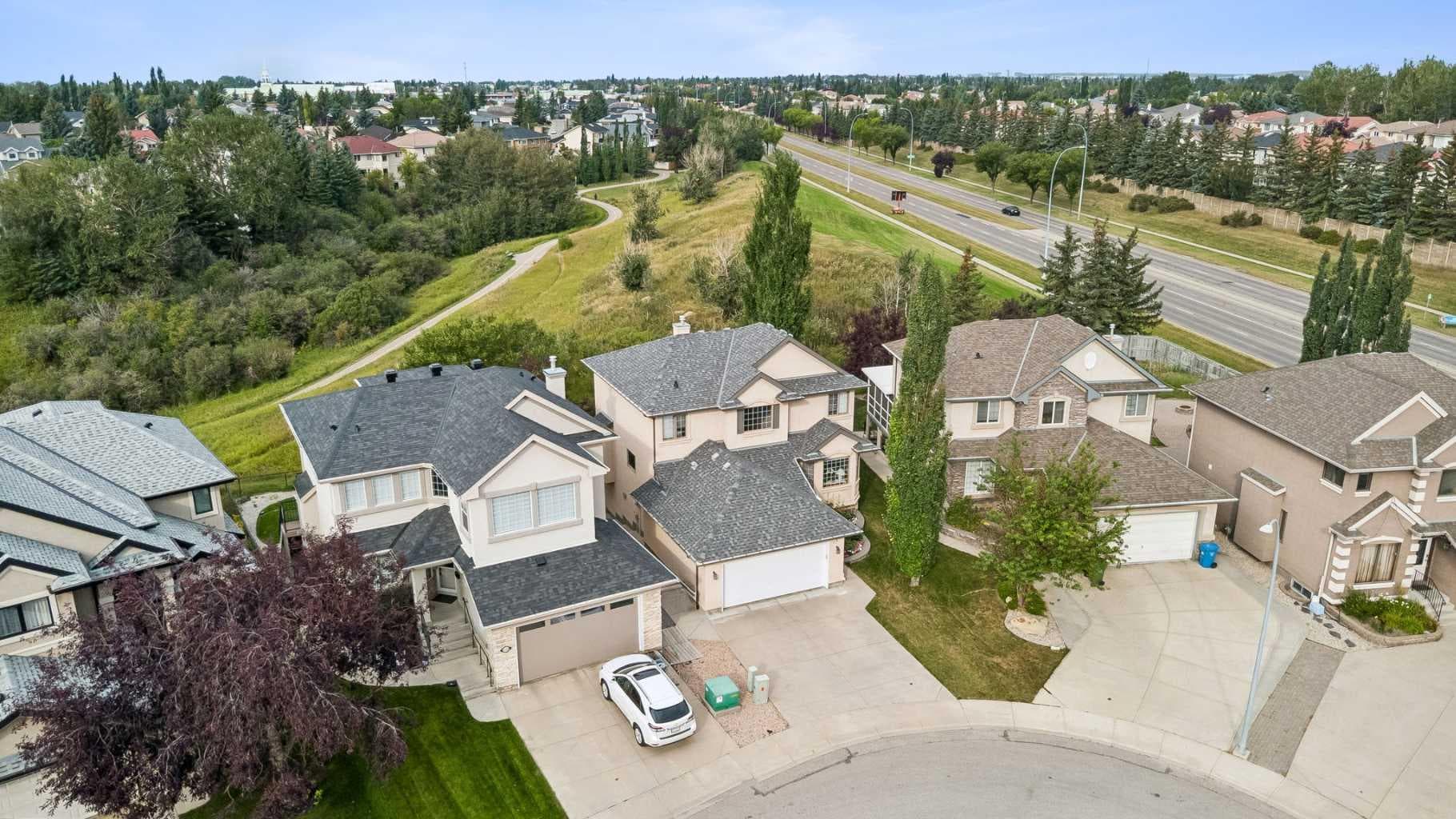 127 Edgeridge Close NW