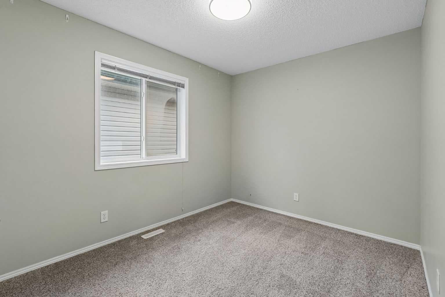 22 Somerside Crescent SW