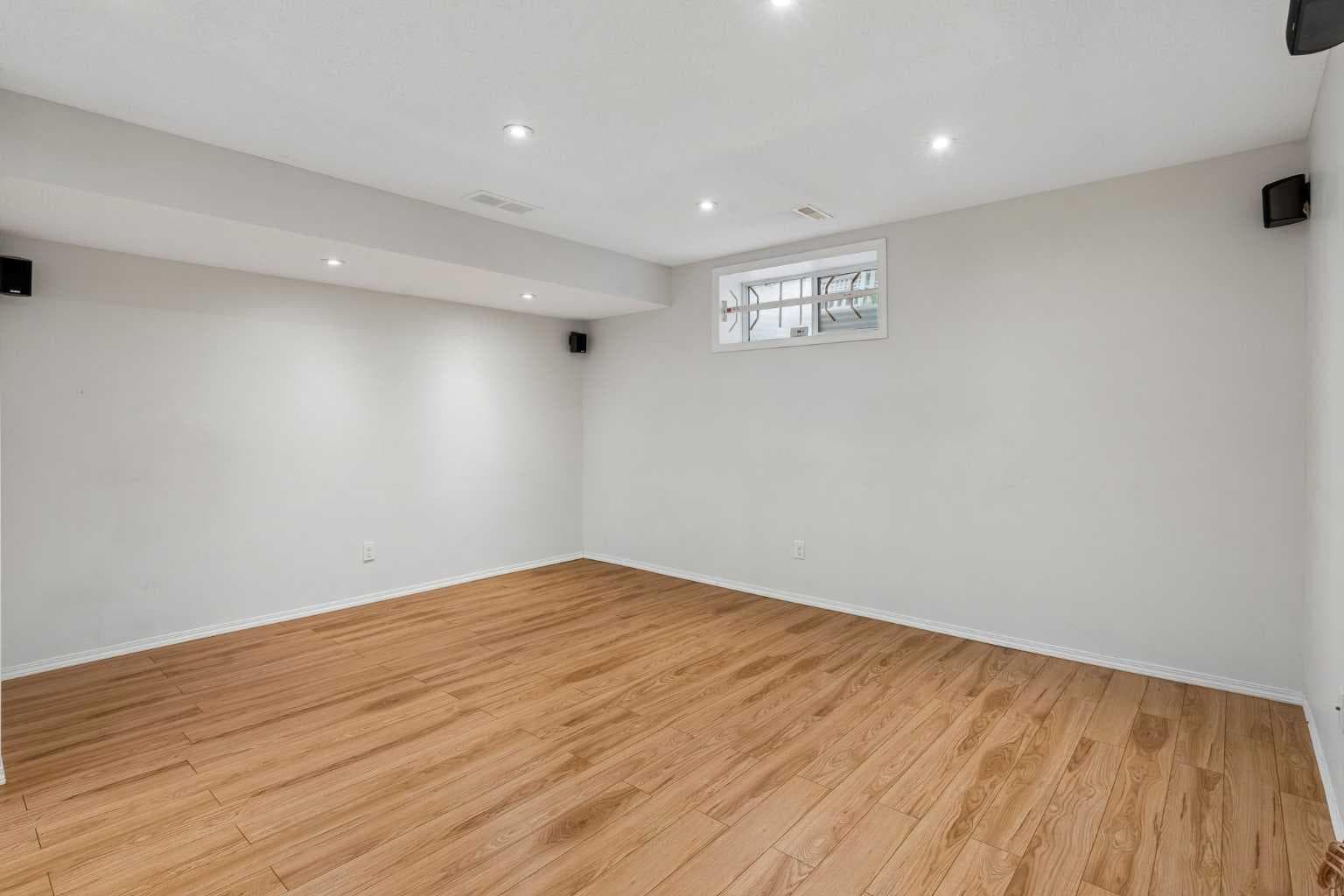 22 Somerside Crescent SW