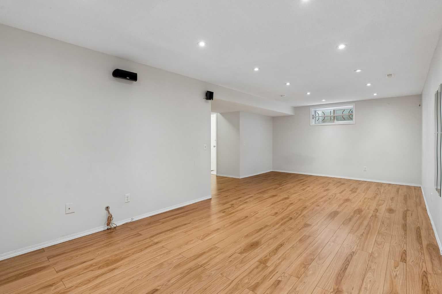 22 Somerside Crescent SW