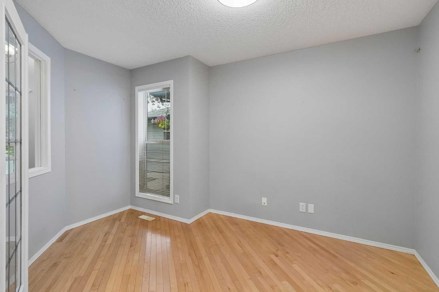 22 Somerside Crescent SW