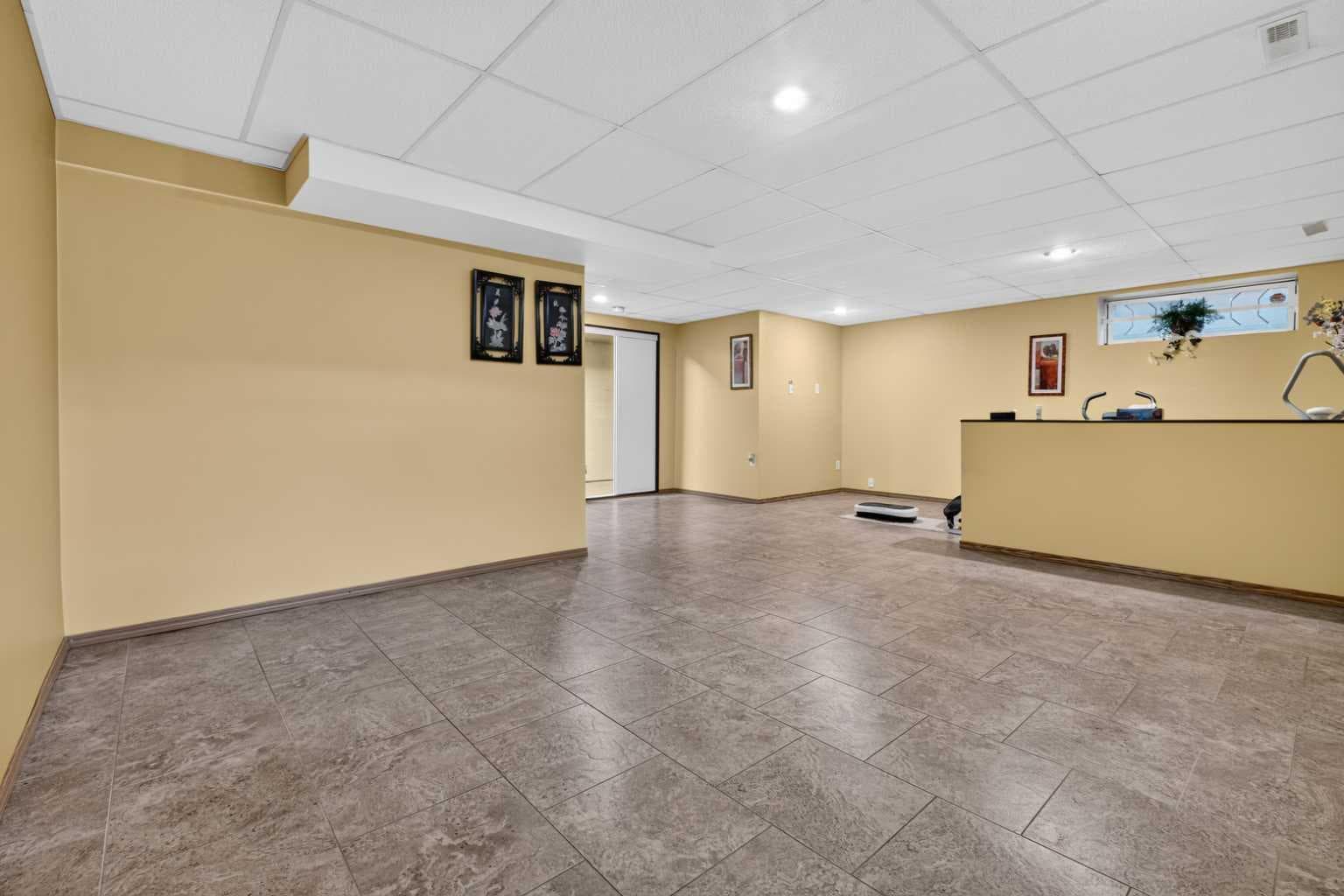 179 Erin Park Drive SE