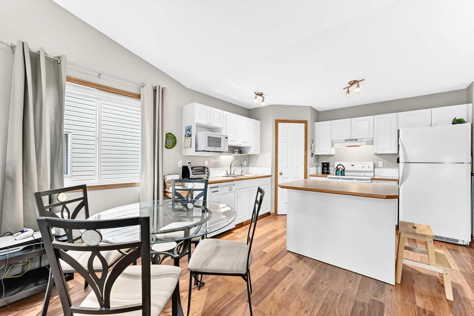 22 Somervale Point SW