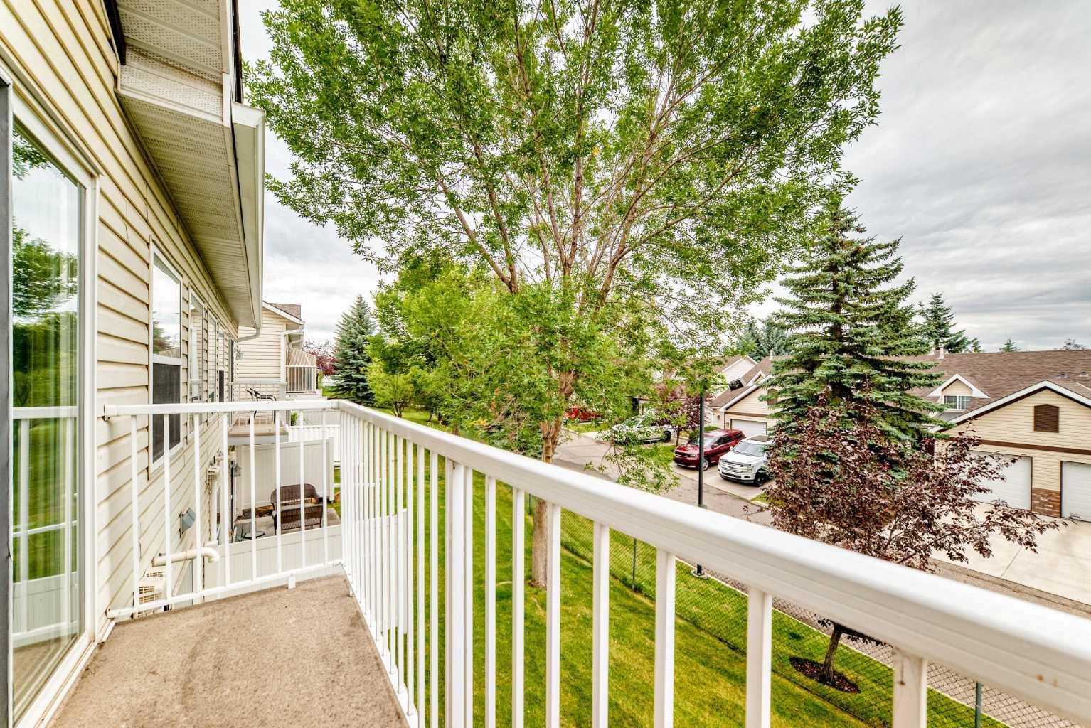 22 Somervale Point SW