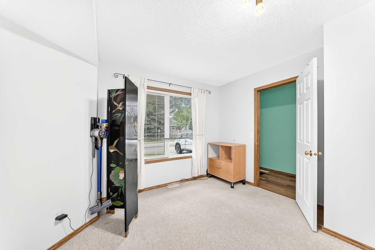 22 Somervale Point SW