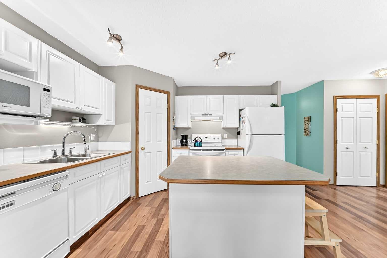 22 Somervale Point SW