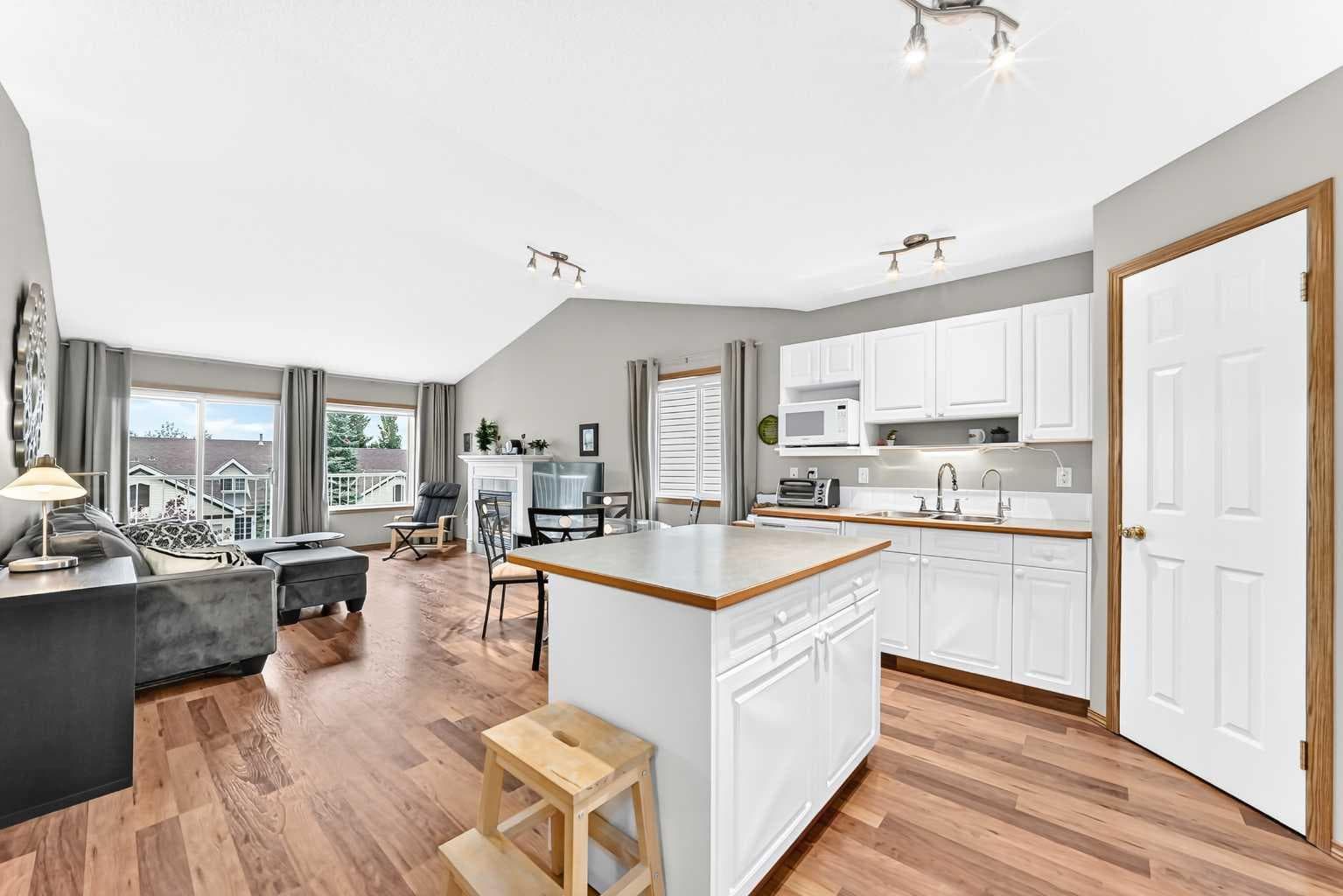22 Somervale Point SW