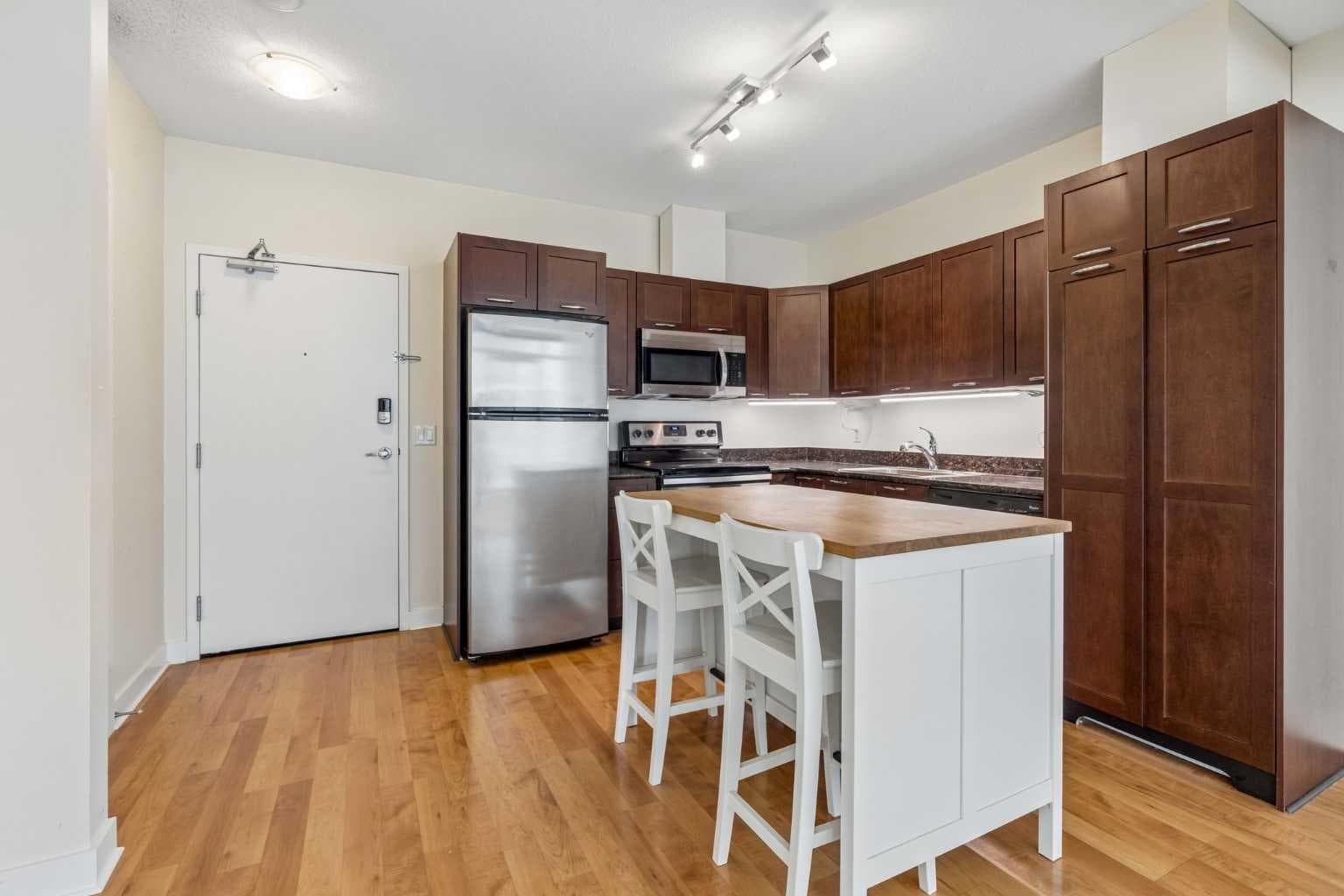 908, 3820 Brentwood Road NW